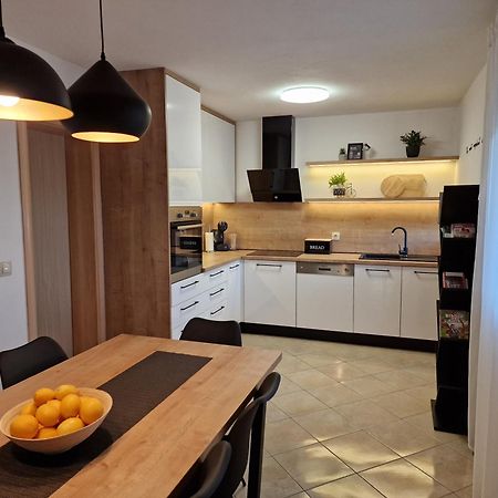 Holiday Home Near Trogir Kastel Stafilic Ngoại thất bức ảnh
