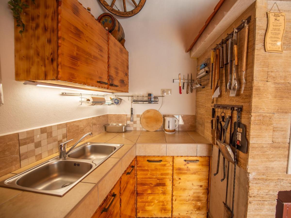 Holiday Home Near Trogir Kastel Stafilic Ngoại thất bức ảnh