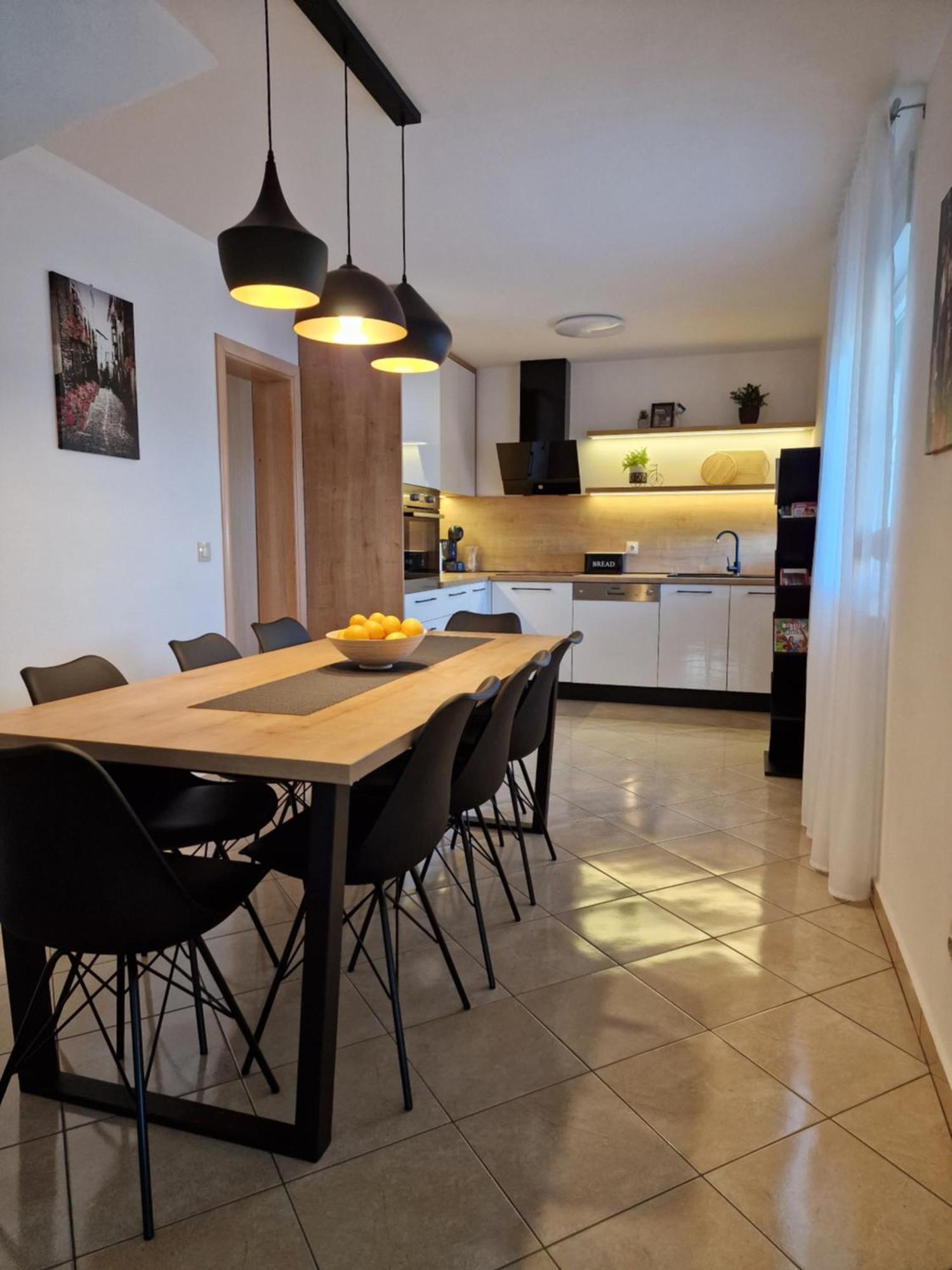 Holiday Home Near Trogir Kastel Stafilic Ngoại thất bức ảnh