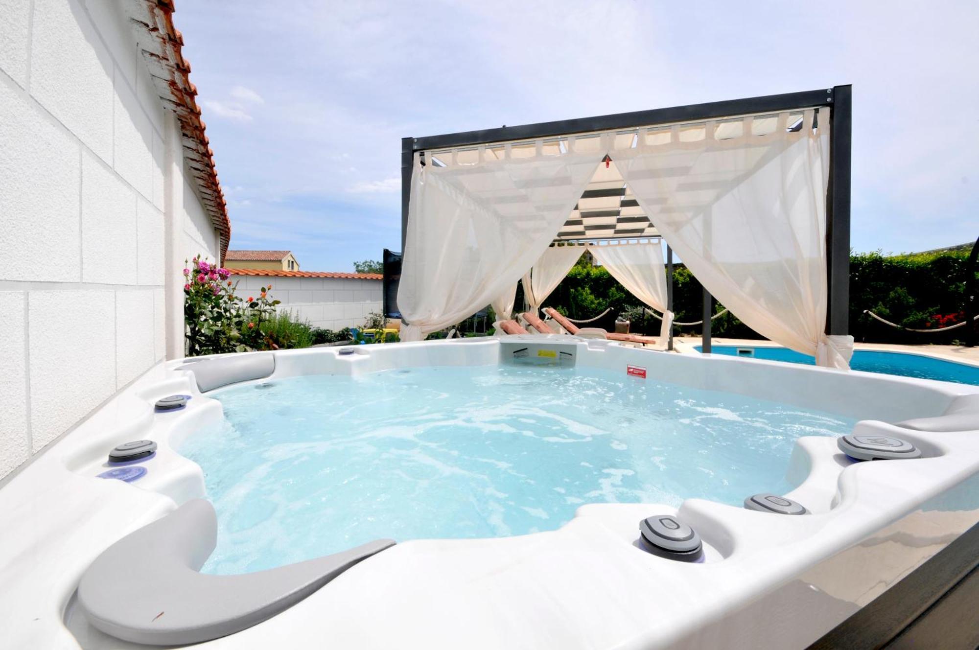 Holiday Home Near Trogir Kastel Stafilic Ngoại thất bức ảnh