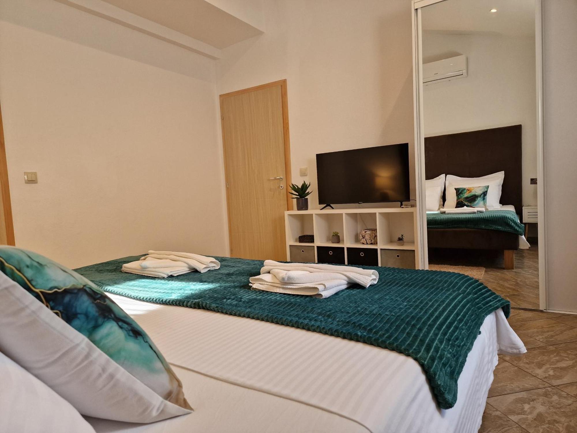 Holiday Home Near Trogir Kastel Stafilic Ngoại thất bức ảnh